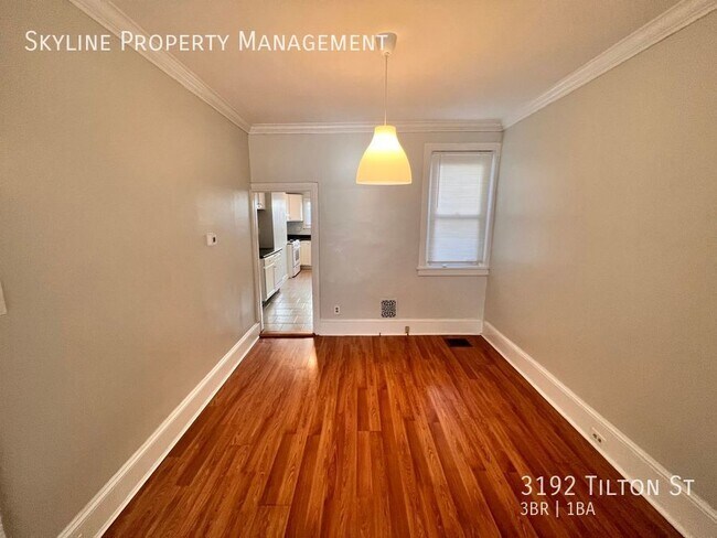Building Photo - Charming 3 Bedroom Home For Rent in Port R...