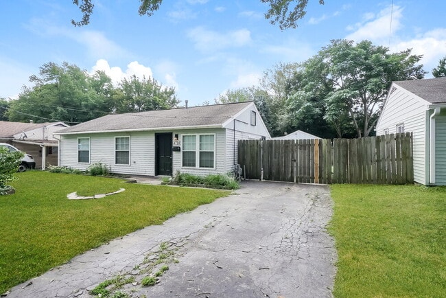 Building Photo - 4724 Granada Dr