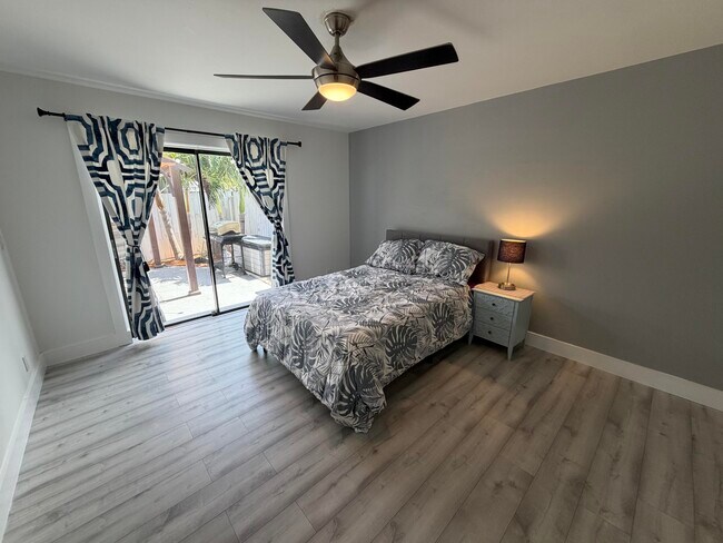 Foto del edificio - 8847 Thumbwood Cir