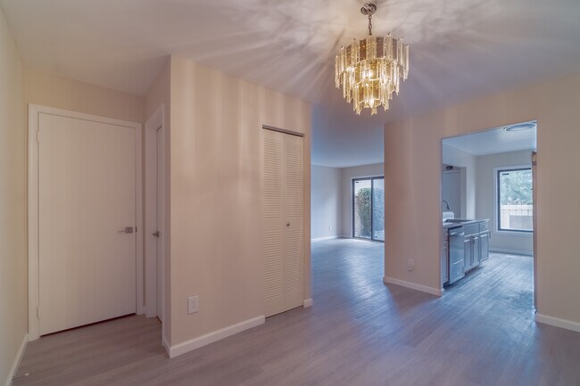 Foto del edificio - 9416 Penshurst Ct