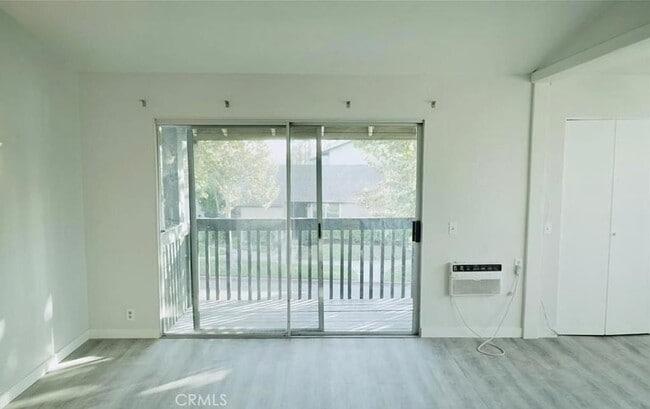 Foto del edificio - 23232 Orange Ave