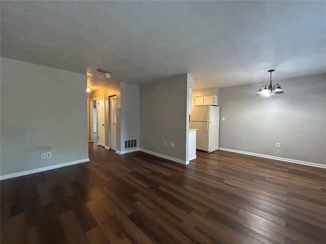 Building Photo - 7401 SW 42nd Pl