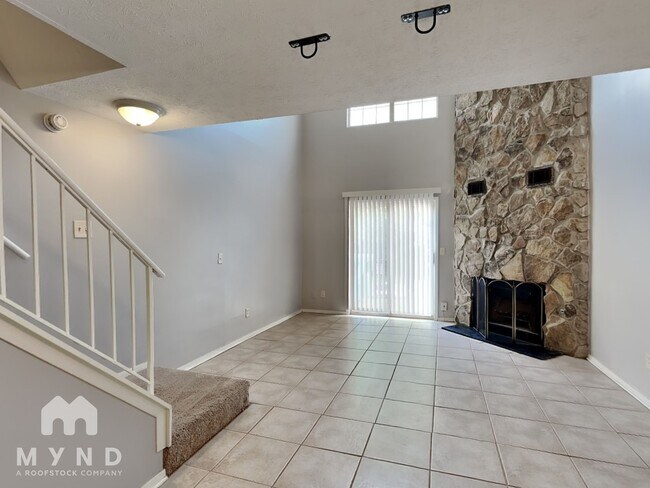 Foto del edificio - 6657 Witherington Ct NW