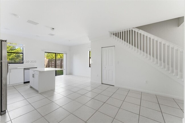 Building Photo - 24630 SW 118 Ave