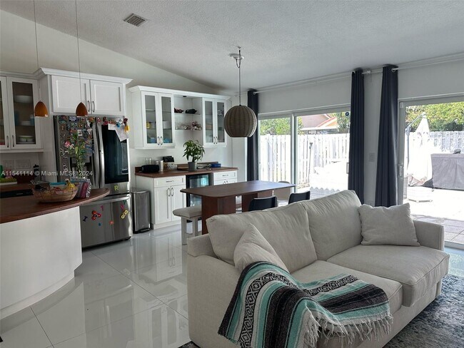 Foto del edificio - 1465 NW 129th Terrace