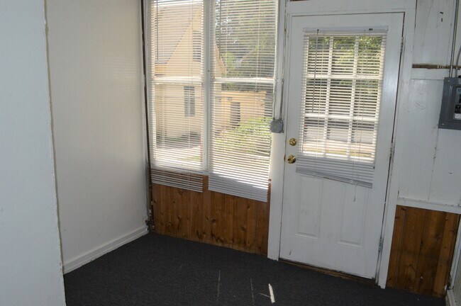 Foto del edificio - 1028 Pine St
