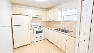 Building Photo - 4255 N University Dr