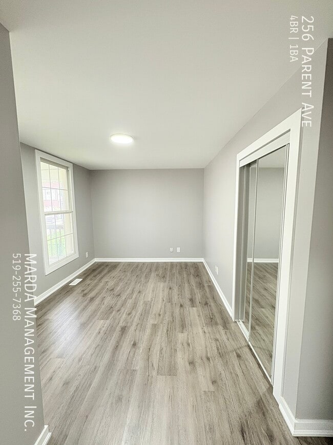 Building Photo - BEAUTIFULLY RENOVATED 4 BEDROOM 1 BATHROOM...