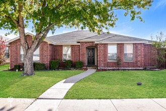 Building Photo - 1429 Hickory Creek Ln