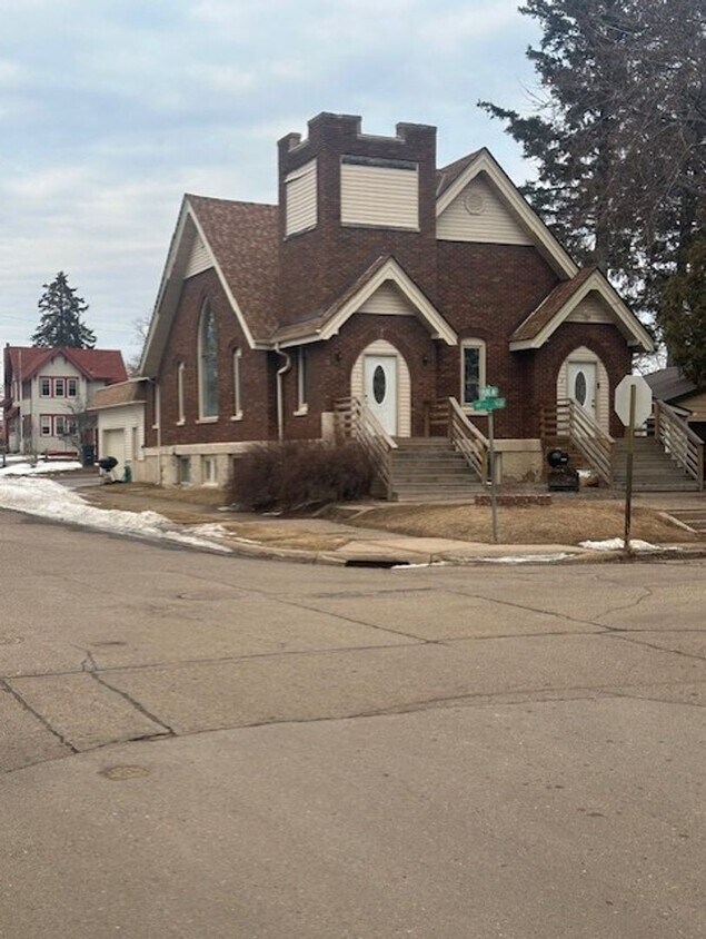 Foto principal - 321 6th St