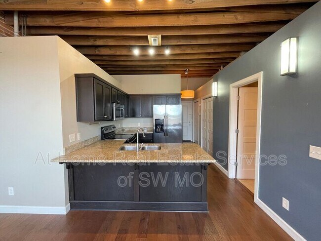 Foto del edificio - 412 South Ave