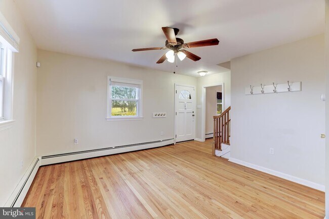 Foto del edificio - 38768 Fry Farm Rd