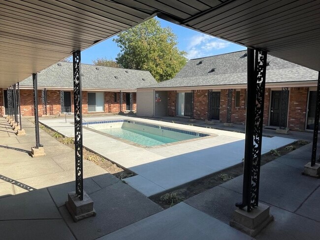 Foto del edificio - 620 E Lincoln Ave