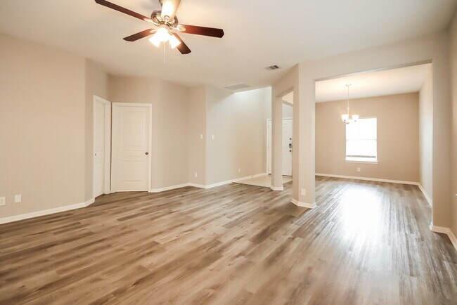 Building Photo - 3239 Trinity Joe Ln