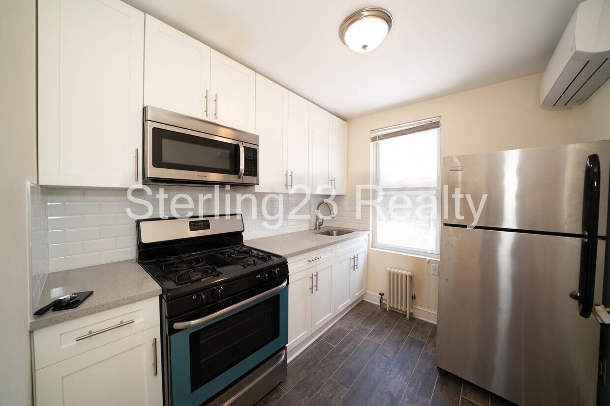 2381 36th St Unit 2, Astoria, NY 11105 Apartments in Astoria, NY