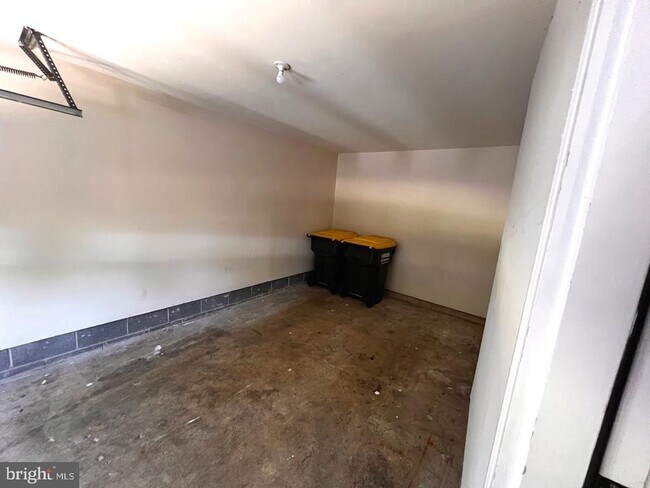 Foto del edificio - 3795 Harbor Rd
