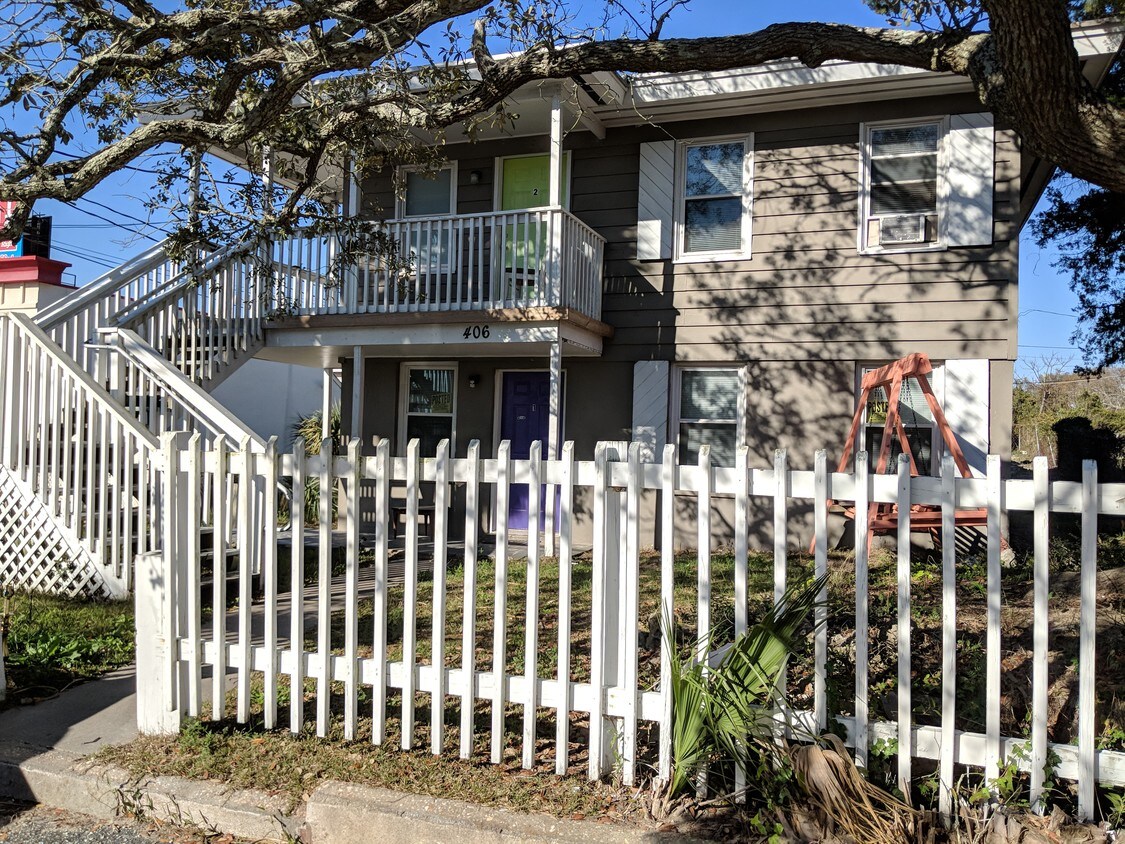 Primary Photo - 406 6th Ave N