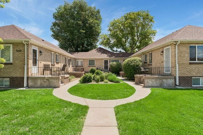 Building Photo - 1600 Winona Ct