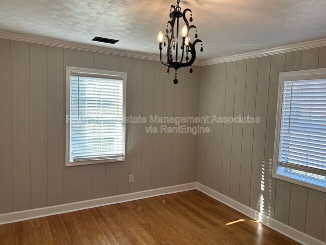 Foto del edificio - 3806 High Falls Rd