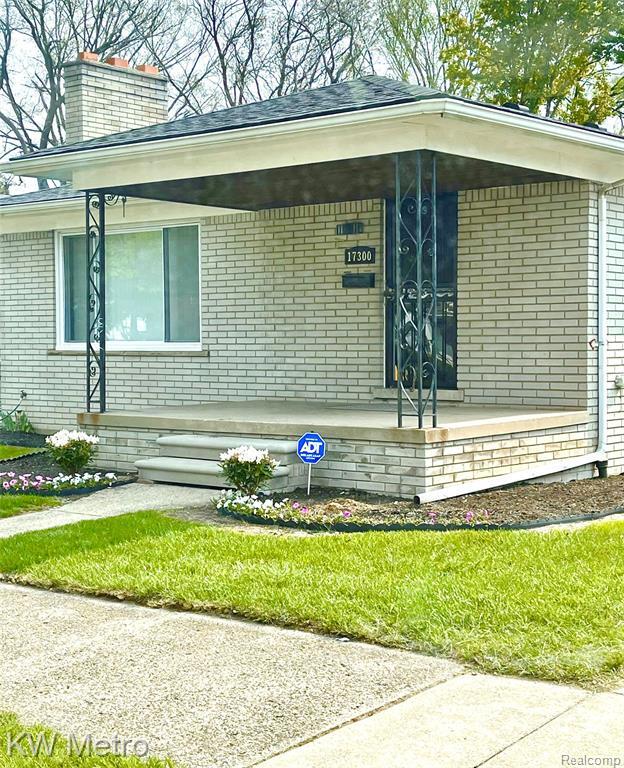 Building Photo - 17300 Birchcrest Dr