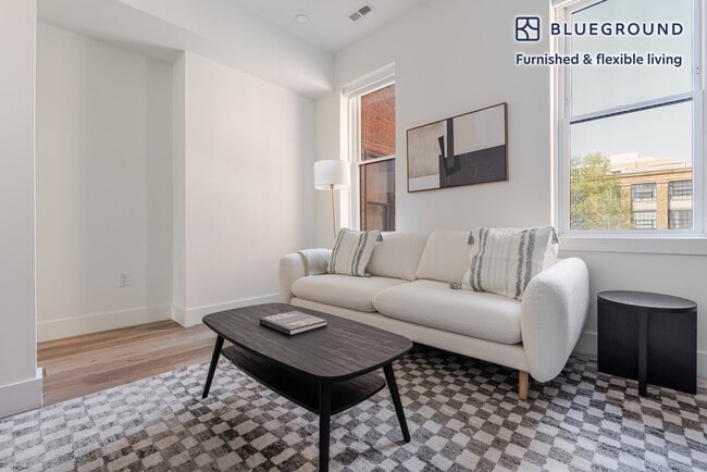 Building Photo - 1321 Rhode Island Ave NW