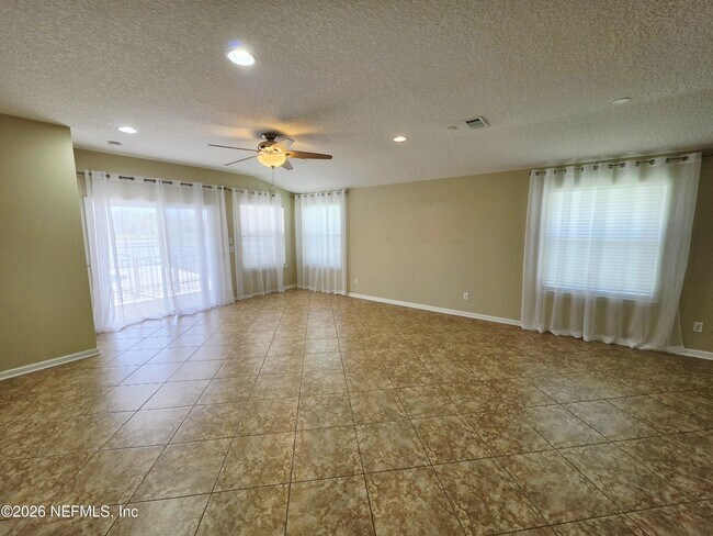 Foto del edificio - 529 Casa Sevilla Ave