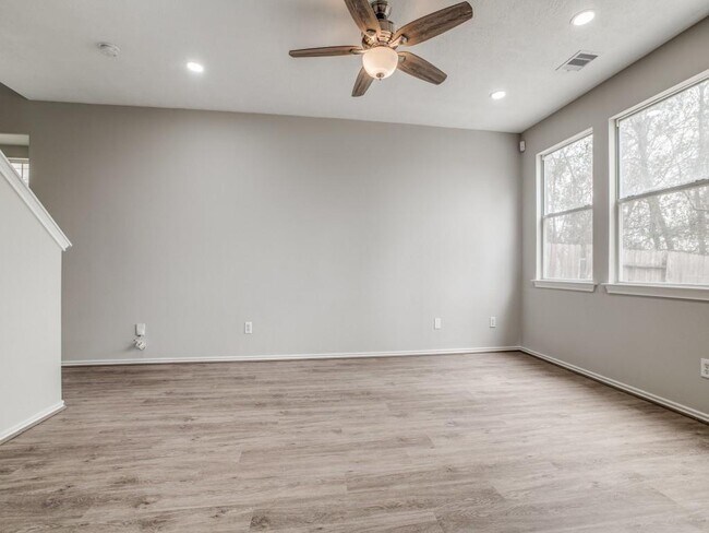 Foto del edificio - 3243 Atherton Canyon Ln