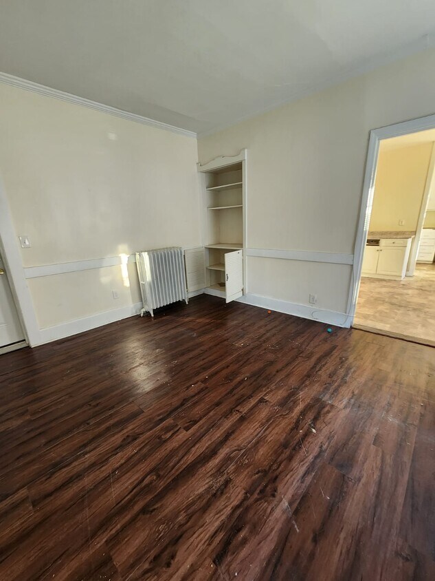 Primary Photo - 119 Campbell Ave