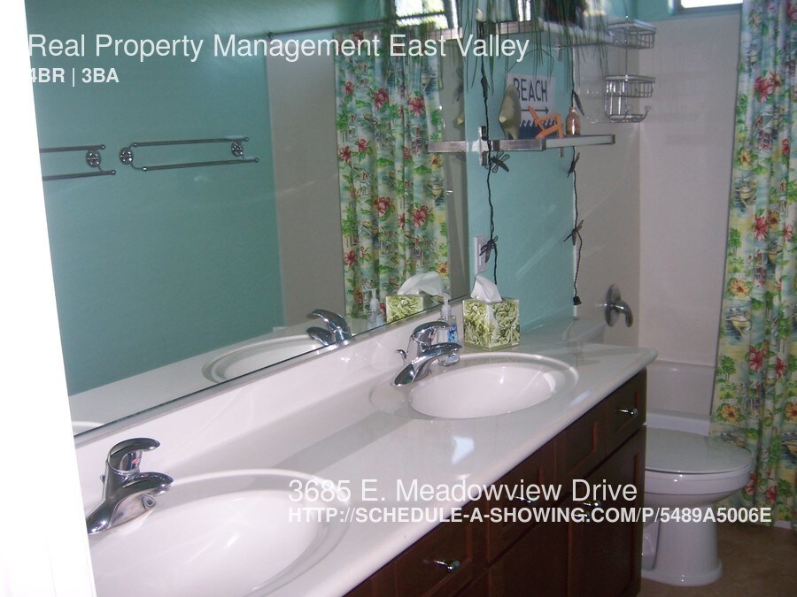 Primary Photo - 3685 E Meadowview Dr