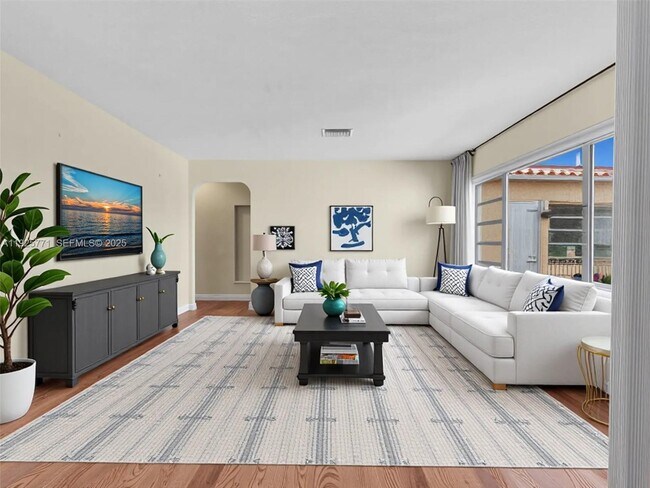 Foto del edificio - 2443 N Meridian Ave