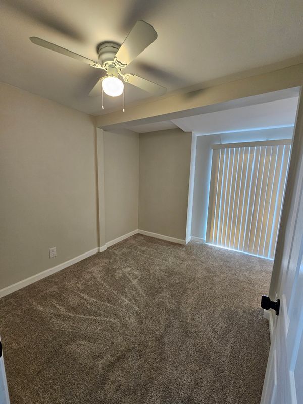 Foto del edificio - 1226 W Palm Ave
