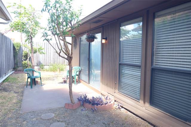 Building Photo - 2603 Nova Dr