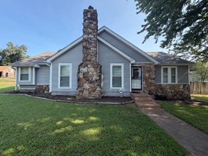 Building Photo - 5634 Remsen Ave