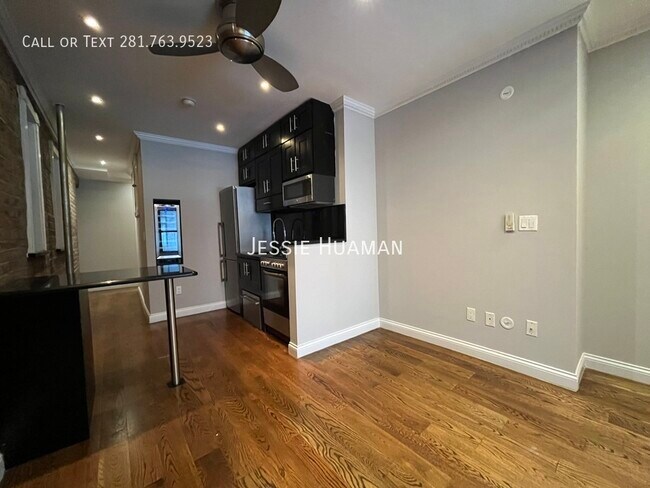 Building Photo - 115 Mulberry St