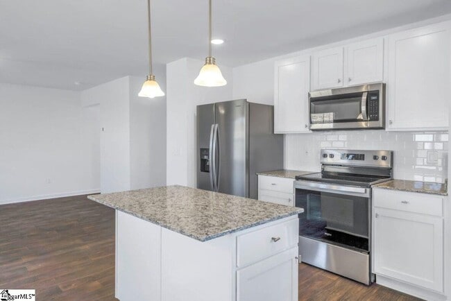 Foto del edificio - 6042 Willutuck Dr