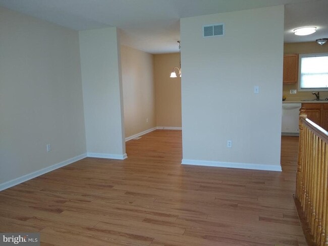 Building Photo - 110 Rawlings Ave