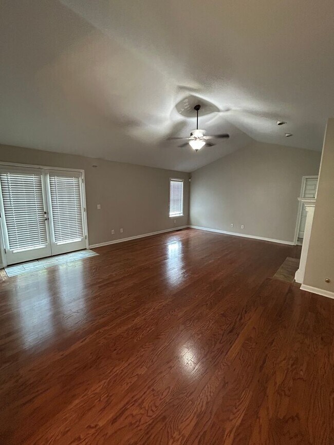 Foto del edificio - Spacious Ranch in Great Location!!!