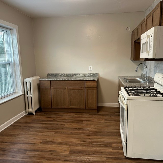 Foto del edificio - 4058 W Dickens Ave