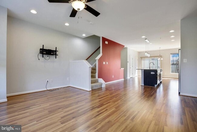 Building Photo - 13250 Shawnee Ln