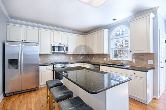 Foto del edificio - 3786 Upland Dr