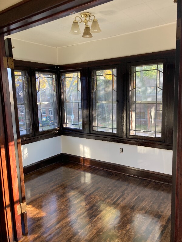 Foto del edificio - 1141 S 71st St