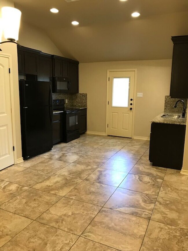 Foto del edificio - 5506 Settlers Ct