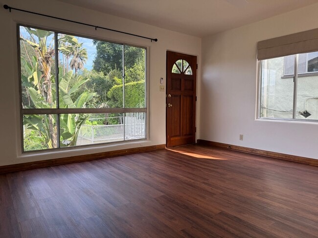 Building Photo - 2564 Corralitas Dr