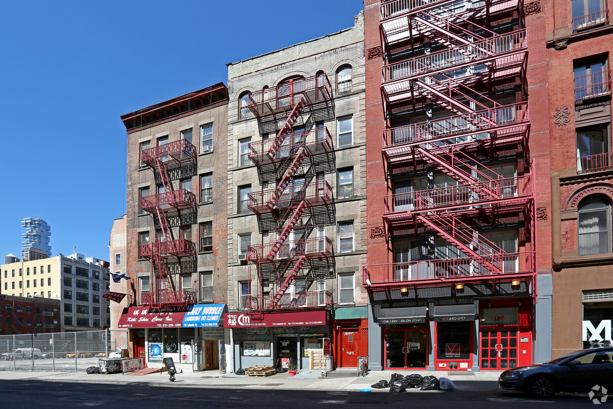 Foto del edificio - 178 Lafayette St