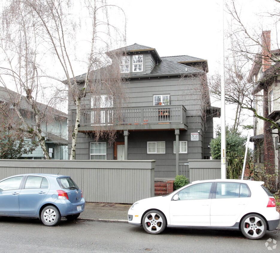 Foto principal - 2335 Boylston Ave E
