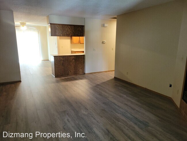 Building Photo - 2 br, 2 bath House - 3750 W. Sylvania