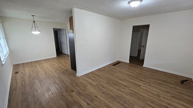 Foto del edificio - 2207 Mt Vernon Rd