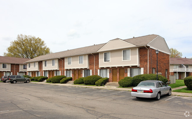 Building Photo - Chelsea Townhomes