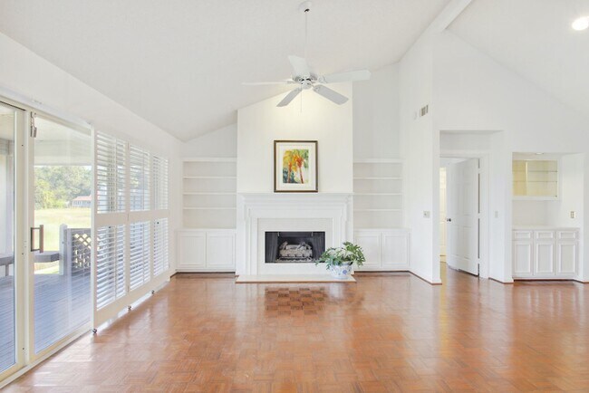 Building Photo - 2 BED | 3 BATH | WHITEMARSH ISLAND