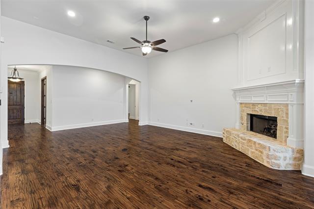 Building Photo - 3976 Chevy Chase Ln